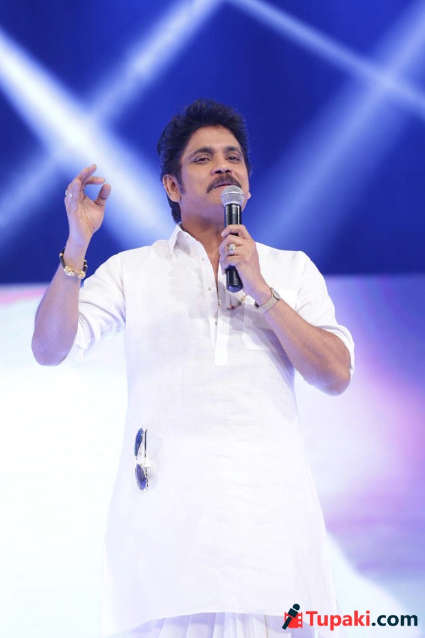 Nagarjuna Stage Performance At Soggade Chinni Nayana Audio Launch Photos